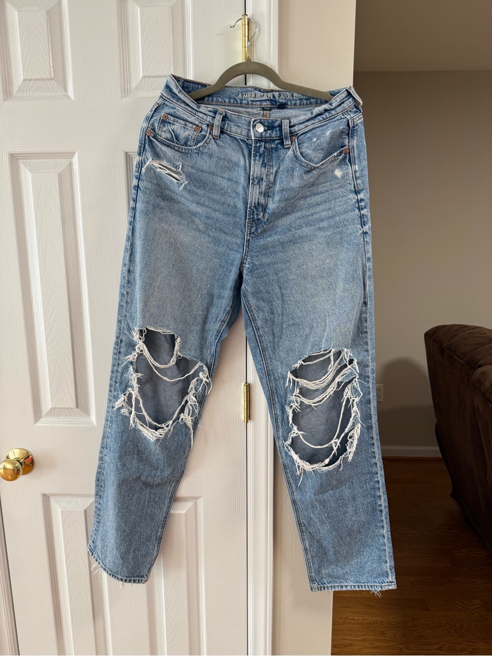 American Eagle Outfitters Light Blue Distressed Boyfriend Jeans